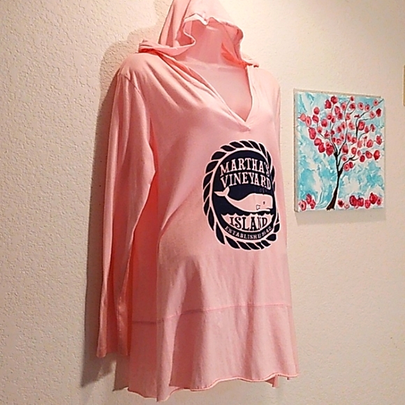 SALE! NWOT! MARTHA'S VINEYARD LIGHTWEIGHT V NECK HOODIE! - Picture 2 of 7